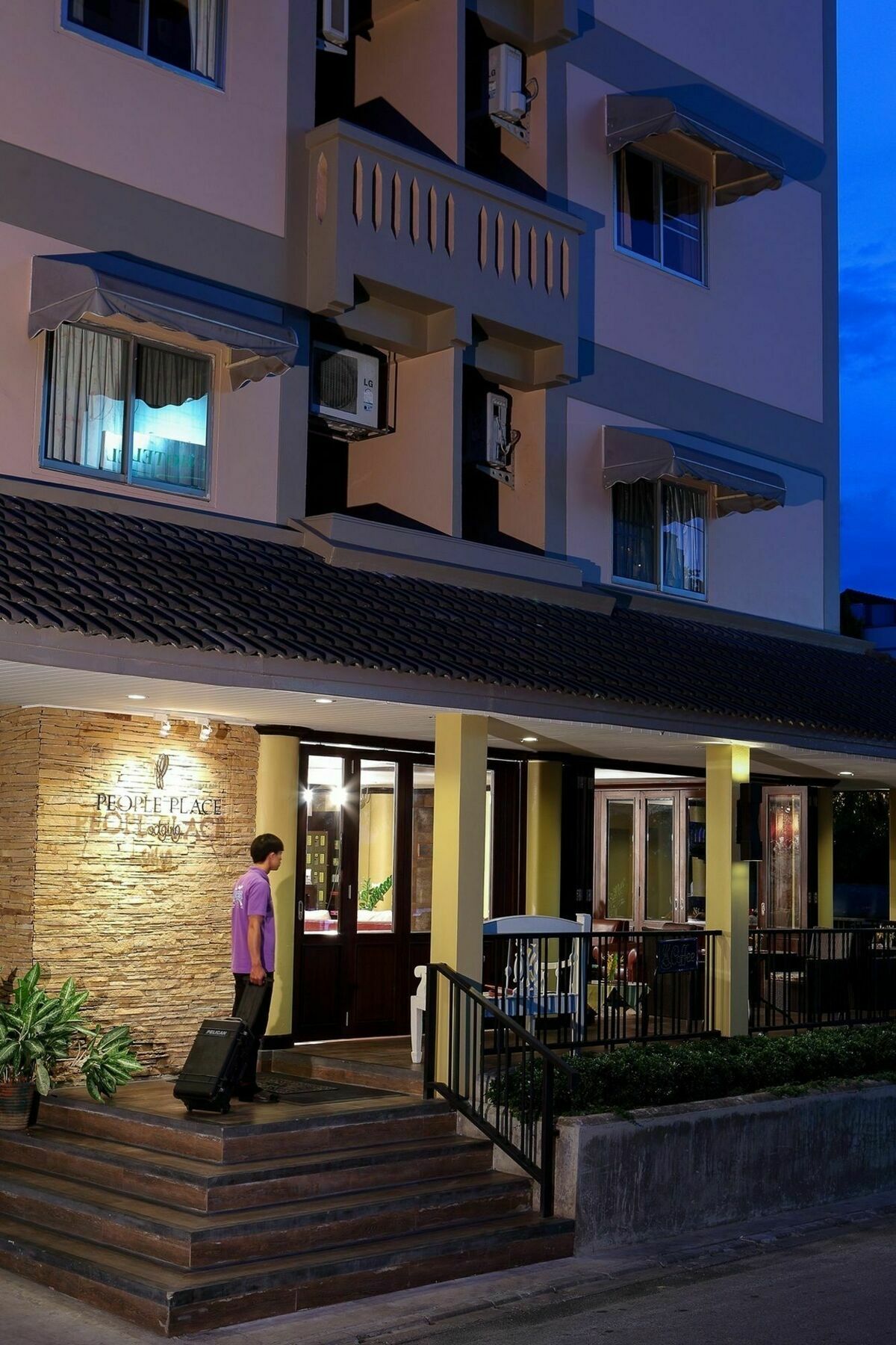 People Place Classic Hotel Sha Extra Plus 치앙마이 외부 사진